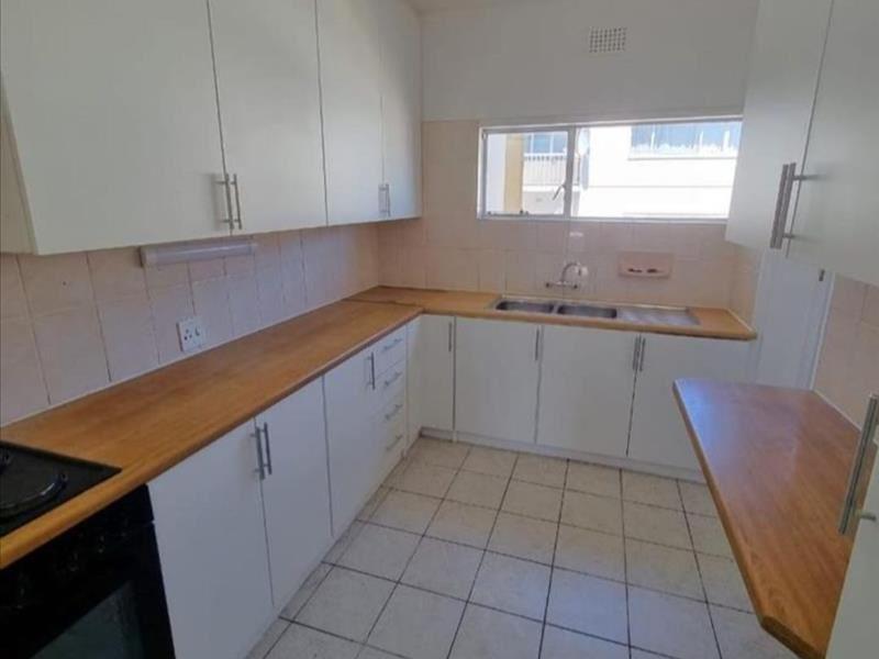2 Bedroom Property for Sale in Oostersee Western Cape